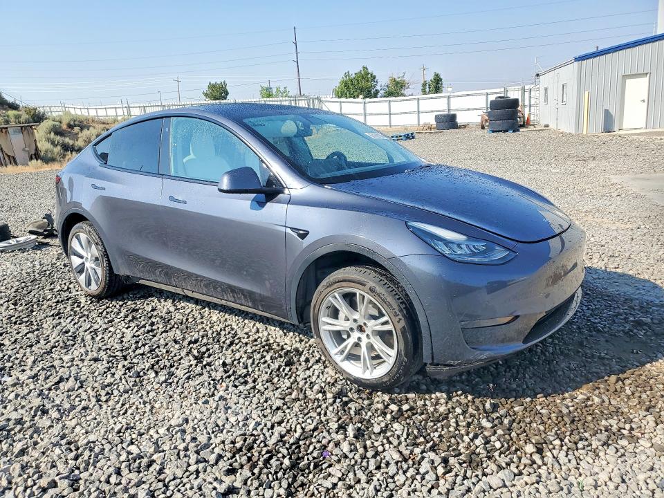 Photo 4 from auction – 2020 TESLA MODEL Y with VIN 5YJYGDEE7LF040396