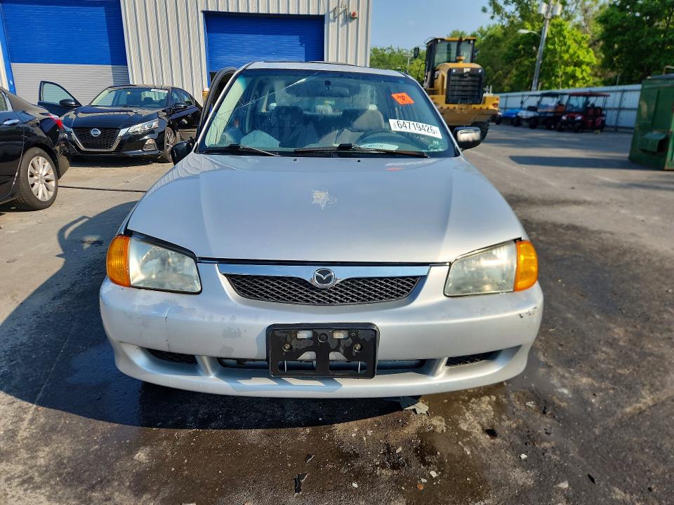 Photo 5 from auction – 2000 MAZDA PROTEGE with VIN JM1BJ223XY0280045