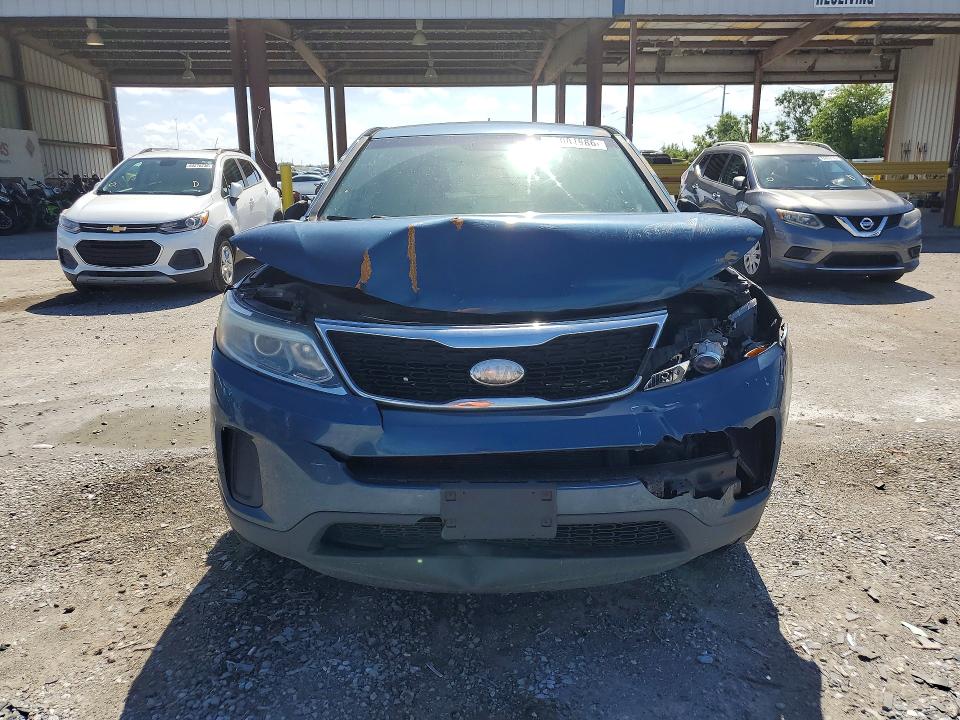Photo 5 from auction – 2014 KIA SORENTO with VIN 5XYKT3A61EG447409