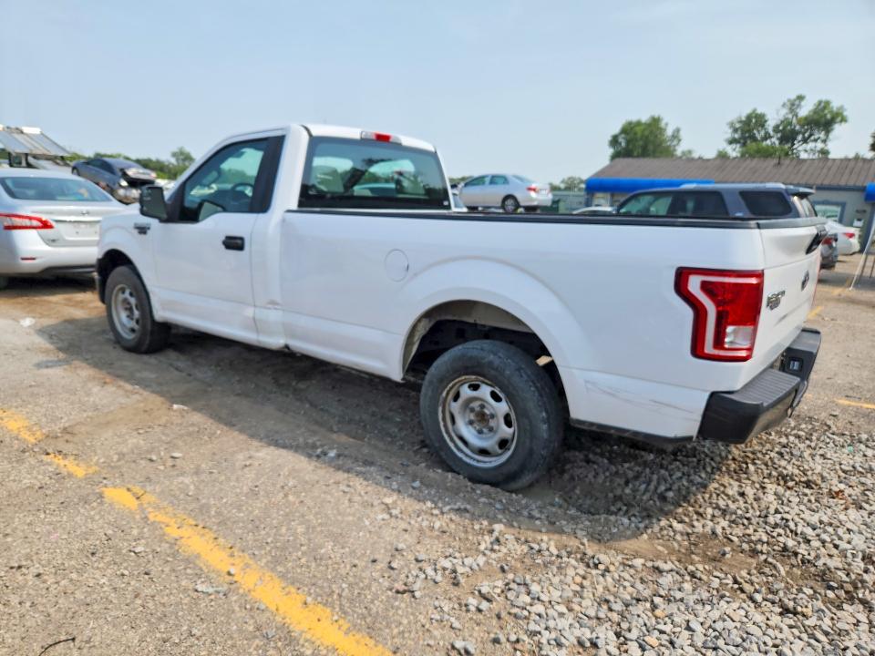 صورة رقم 2 من المزاد - 2016 FORD F150 مع VIN 1FTMF1C83GKD04753