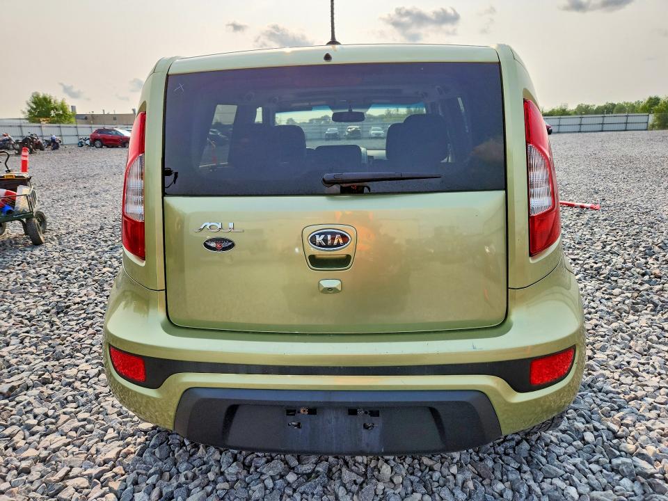 Photo 6 from auction – 2012 KIA SOUL with VIN KNDJT2A64C7369997
