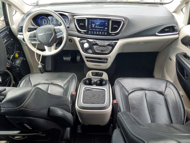 Photo 8 from auction – 2019 CHRYSLER PACIFICA with VIN 2C4RC1GG5KR604689