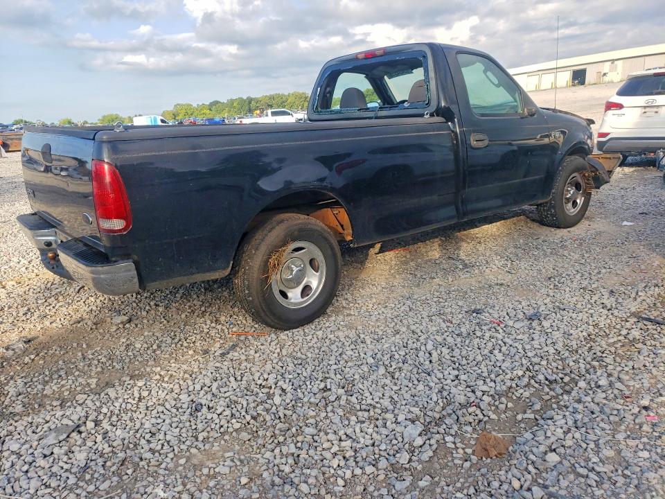 Photo 3 from auction – 2003 FORD F150 with VIN 1FTRF17283NB80127