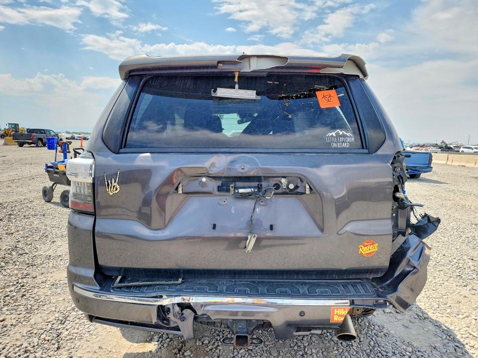 Photo 6 from auction – 2011 TOYOTA 4RUNNER with VIN JTEBU5JR4B5075129