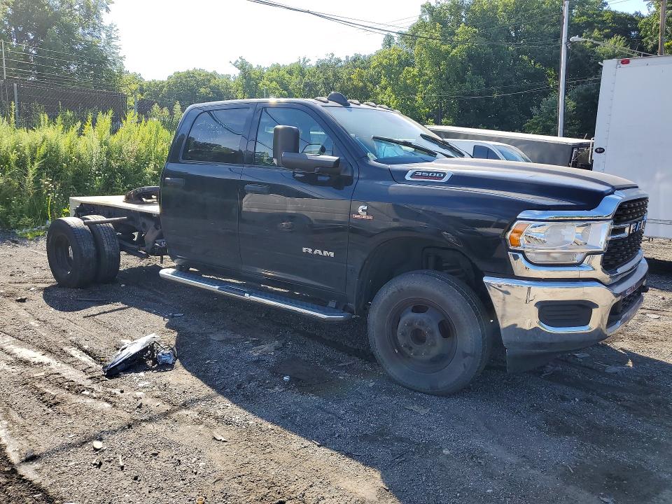Photo 4 from auction – 2022 RAM 3500 with VIN 3C63RRGL3NG337621