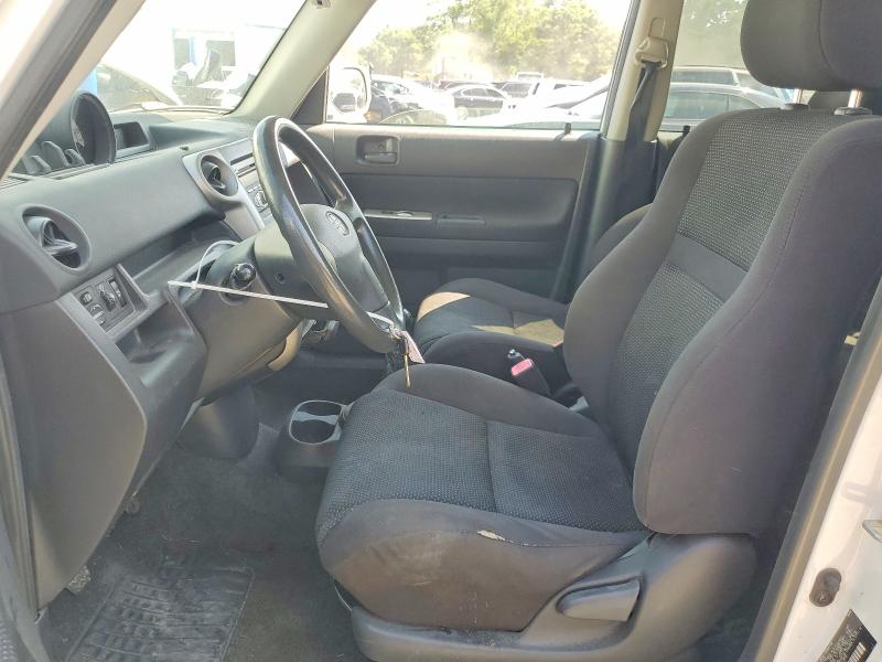 Photo 7 from auction – 2005 SCION XB with VIN JTLKT334954022213