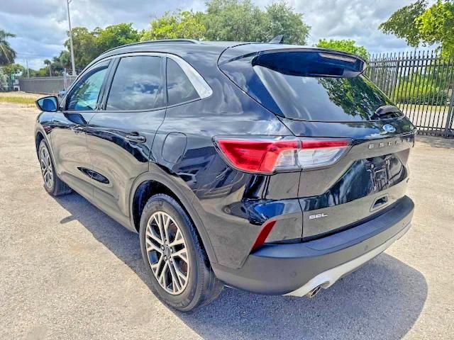 Photo 2 from auction – 2020 FORD ESCAPE with VIN 1FMCU0H61LUB07822