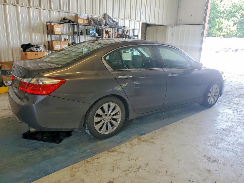 Photo 3 from auction – 2014 HONDA ACCORD with VIN 1HGCR2F81EA012494