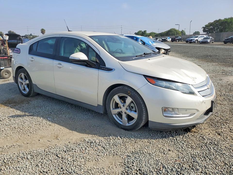Photo 4 from auction – 2013 CHEVROLET VOLT with VIN 1G1RH6E44DU136816