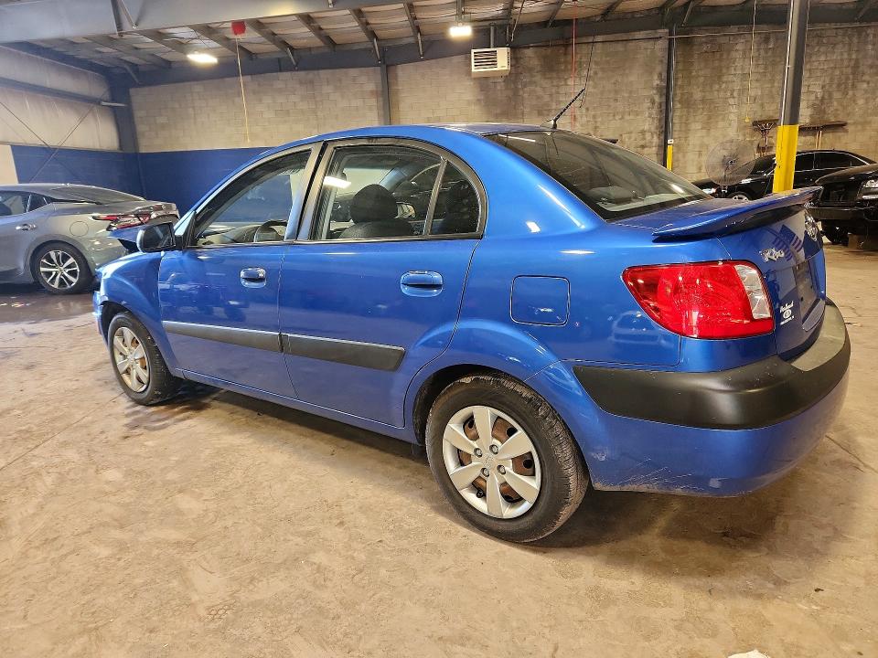 Zdjęcie 2 z aukcji – 2008 KIA RIO z VIN KNADE123786397499