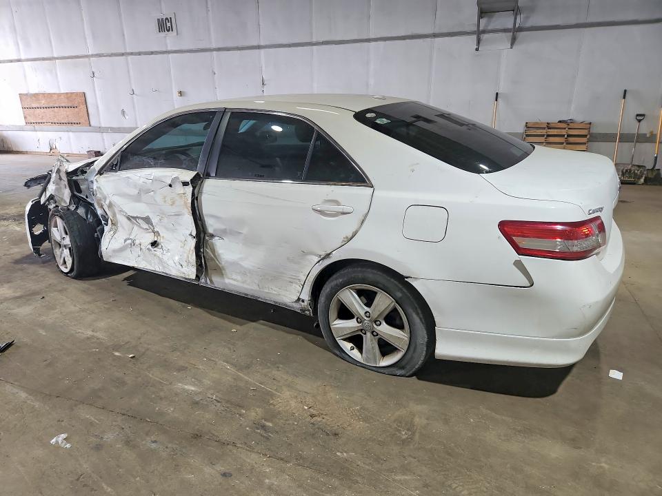 Photo 2 from auction – 2011 TOYOTA CAMRY with VIN 4T1BF3EK6BU595222