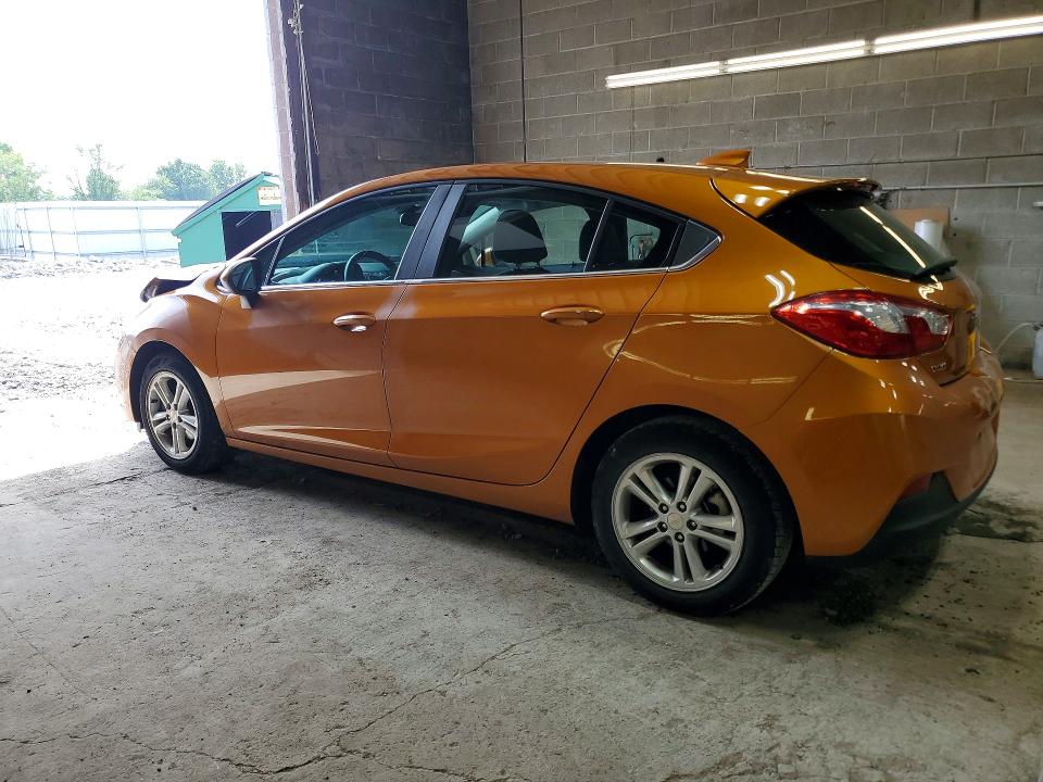 Photo 2 from auction – 2017 CHEVROLET CRUZE with VIN 3G1BE6SM2HS589272