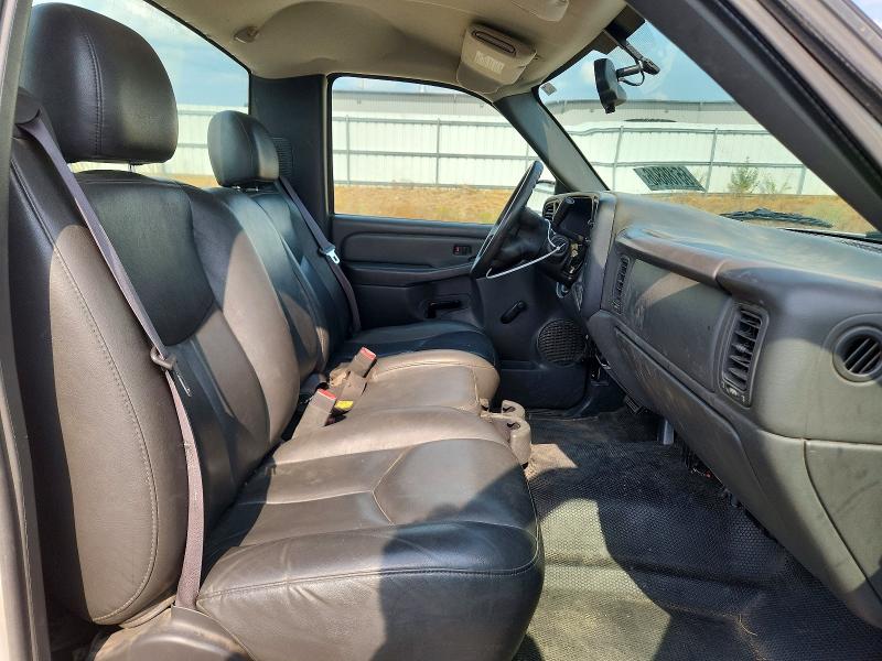 Photo 10 from auction – 2005 CHEVROLET SILVERADO with VIN 1GCEC14X05Z245264
