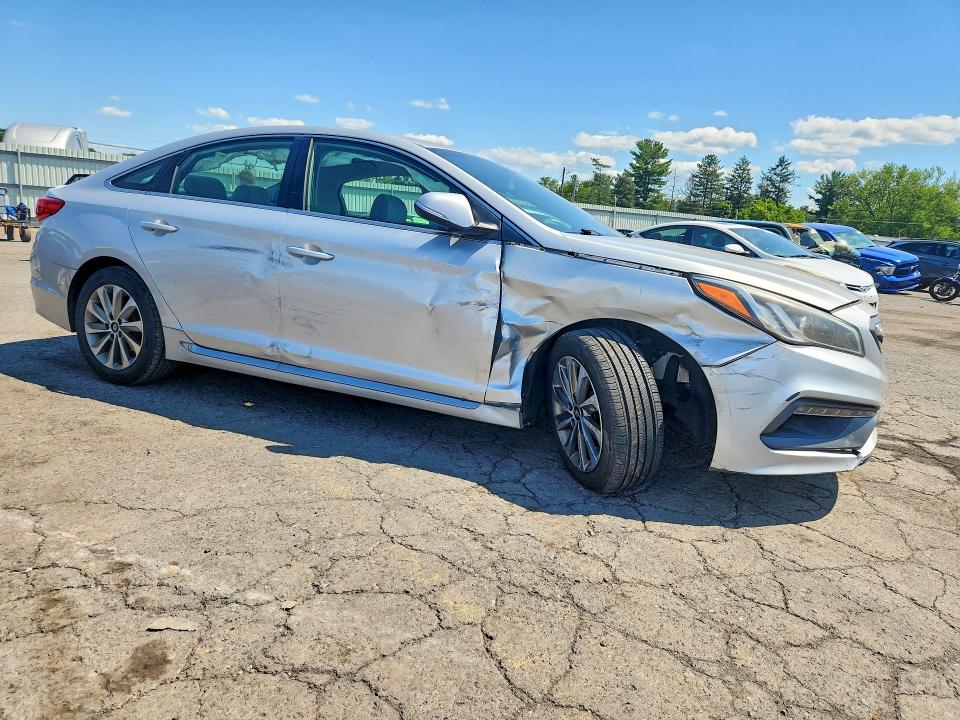 Photo 4 from auction – 2016 HYUNDAI SONATA with VIN 5NPE34AF2GH341873