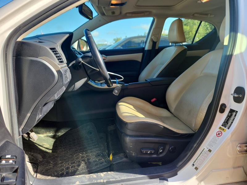Photo 7 from auction – 2014 LEXUS CT with VIN JTHKD5BH7E2200185
