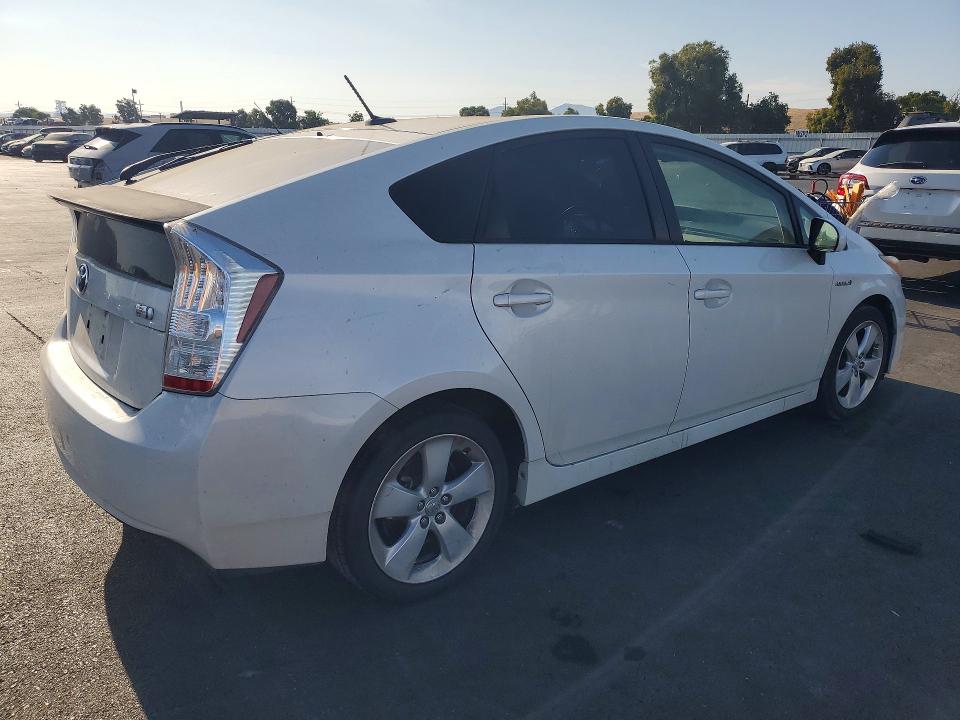 Photo 3 from auction – 2010 TOYOTA PRIUS with VIN JTDKN3DU8A0011113