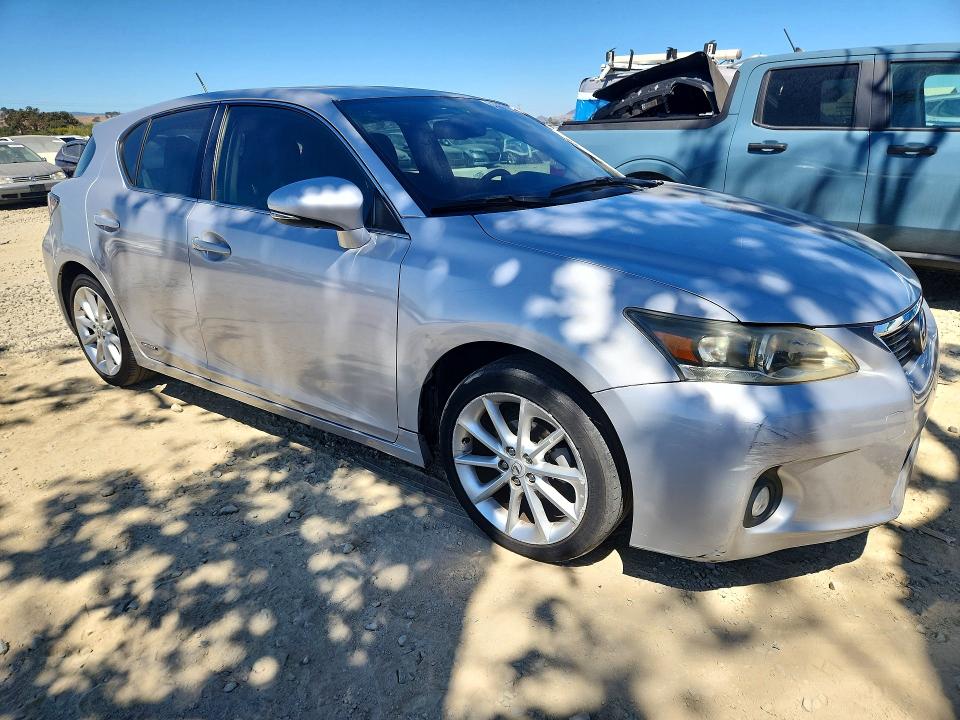 Photo 4 from auction – 2012 LEXUS CT with VIN JTHKD5BH8C2102750