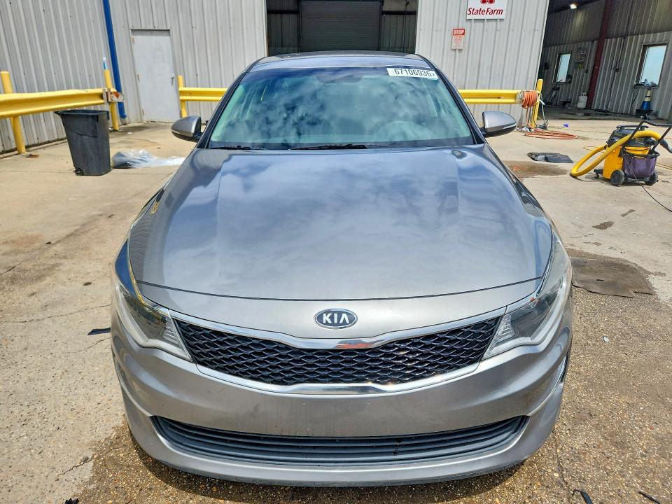 Photo 5 from auction – 2018 KIA OPTIMA with VIN 5XXGT4L32JG213938