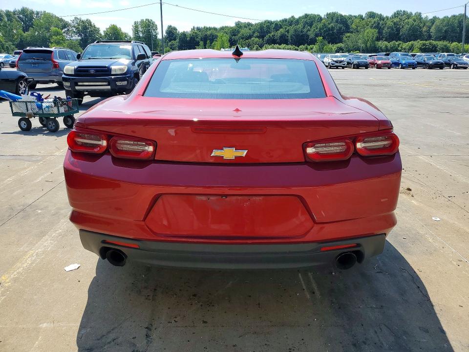 Photo 6 from auction – 2021 CHEVROLET CAMARO with VIN 1G1FB1RX2M0136610