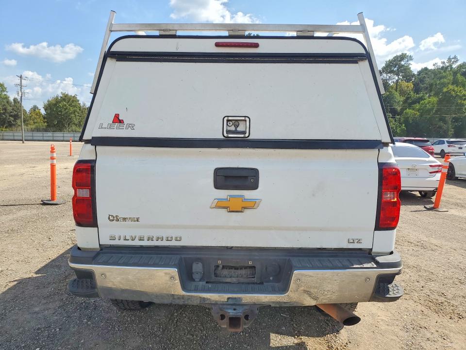 Photo 6 from auction – 2015 CHEVROLET SILVERADO with VIN 1GC1KWEGXFF135886