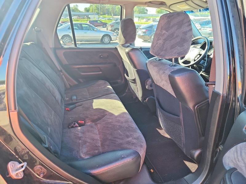 Photo 11 from auction – 2004 HONDA CR-V with VIN JHLRD78804C050001