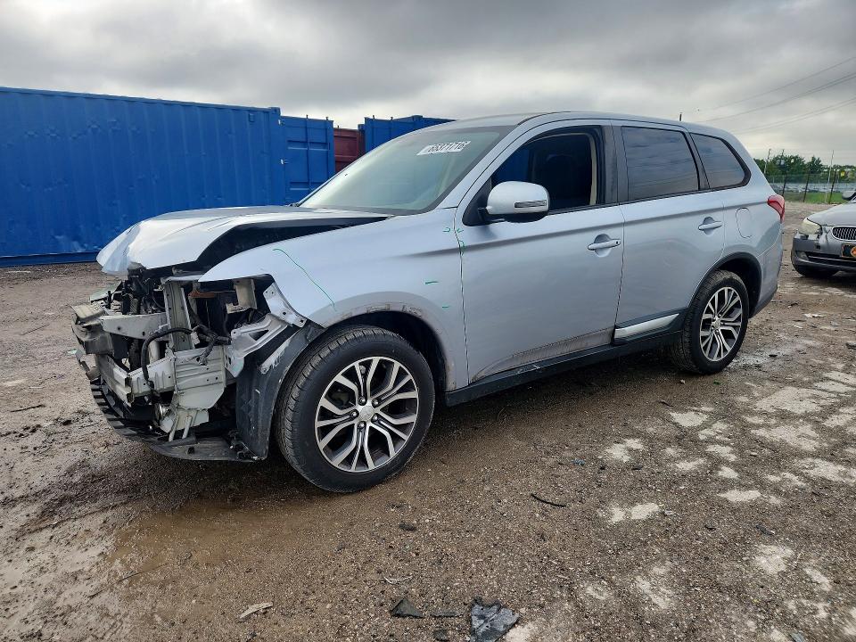 MITSUBISHI OUTLANDER 2017 with VIN JA4AZ3A37HZ045880 - Photo from auction
