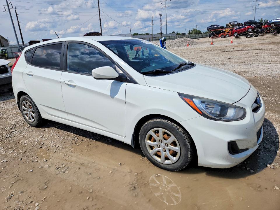 Photo 4 from auction – 2012 HYUNDAI ACCENT with VIN KMHCT5AE8CU043991