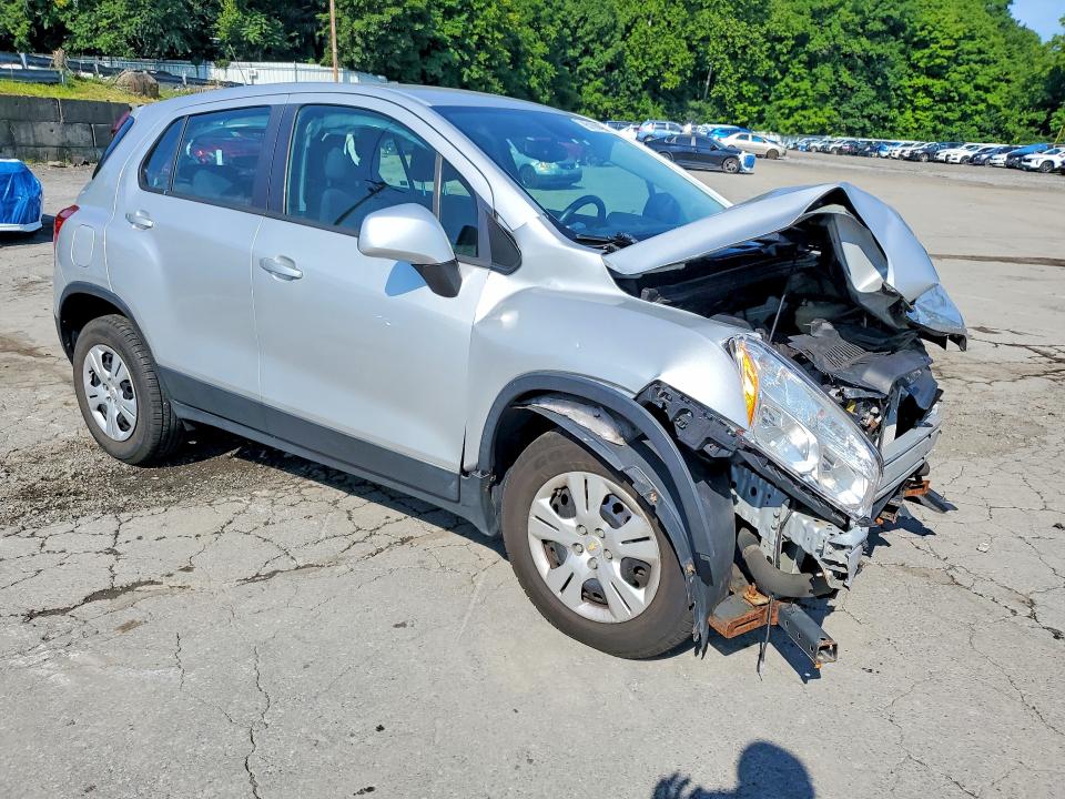 Фото 4 с аукциона – 2015 CHEVROLET TRAX с VIN KL7CJKSB5FB253250