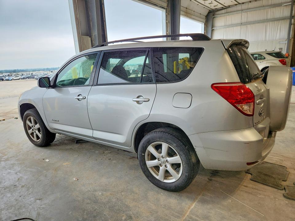 Photo 2 from auction – 2006 TOYOTA RAV4 with VIN JTMBD31V365043378
