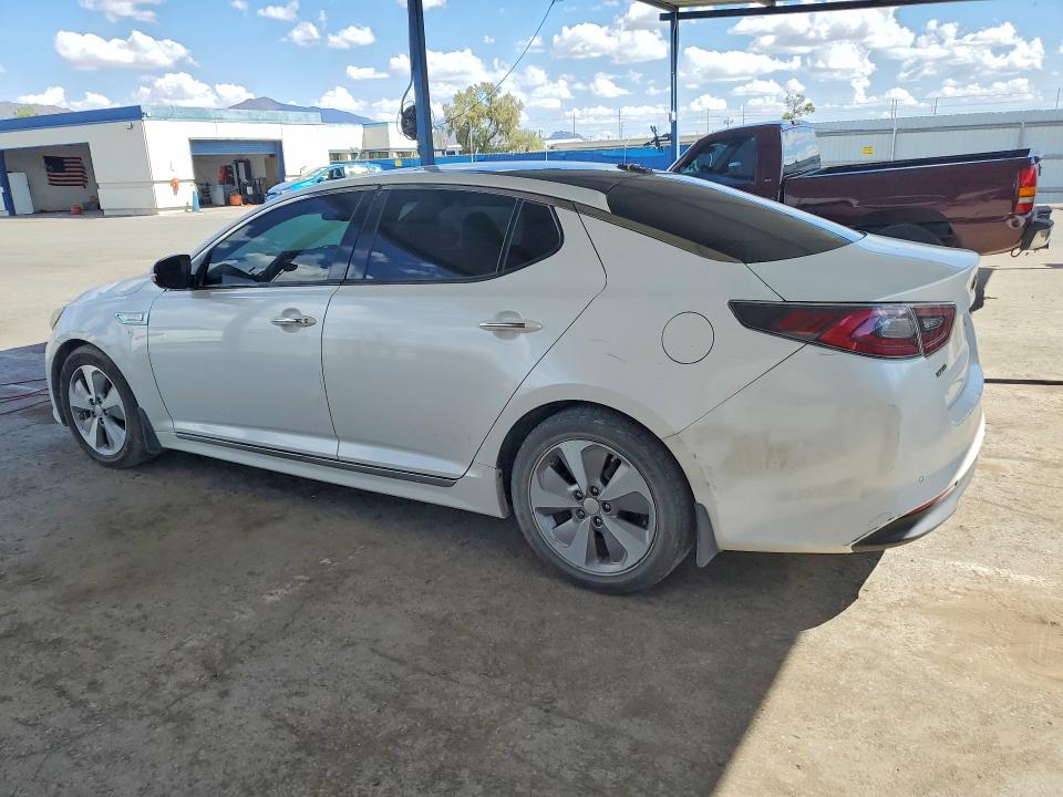 Photo 2 from auction – 2016 KIA OPTIMA with VIN KNAGN4AD6G5098387