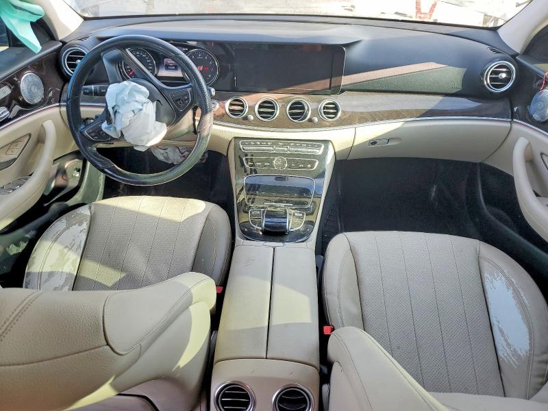 Photo 8 from auction – 2017 MERCEDES-BENZ E with VIN WDDZF4JB5HA153191