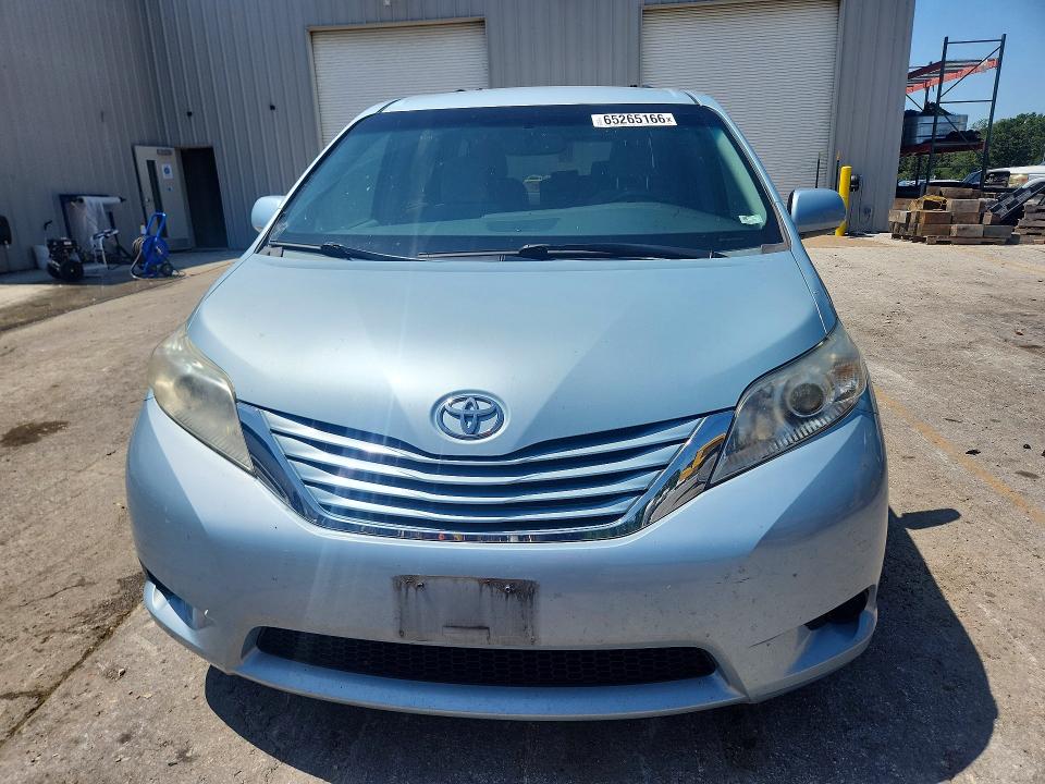 Photo 5 from auction – 2015 TOYOTA SIENNA with VIN 5TDKK3DC7FS586209