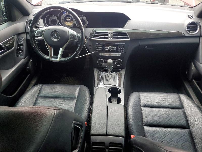 Photo 8 from auction – 2012 MERCEDES-BENZ C with VIN WDDGF8FB7CA688717