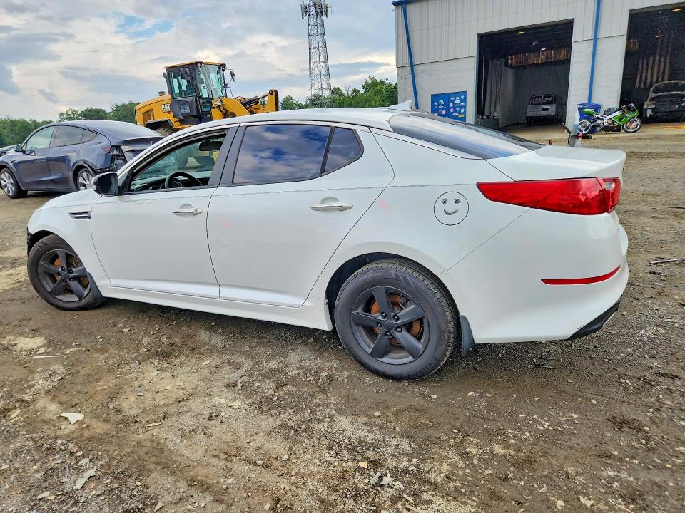 Photo 2 from auction – 2015 KIA OPTIMA with VIN KNAGM4A76F5545019
