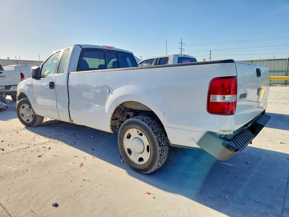 Photo 2 from auction – 2005 FORD F150 with VIN 1FTRF12W65NA34239