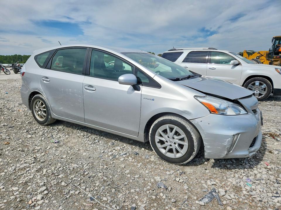 Photo 4 from auction – 2012 TOYOTA PRIUS V with VIN JTDZN3EU2C3019769