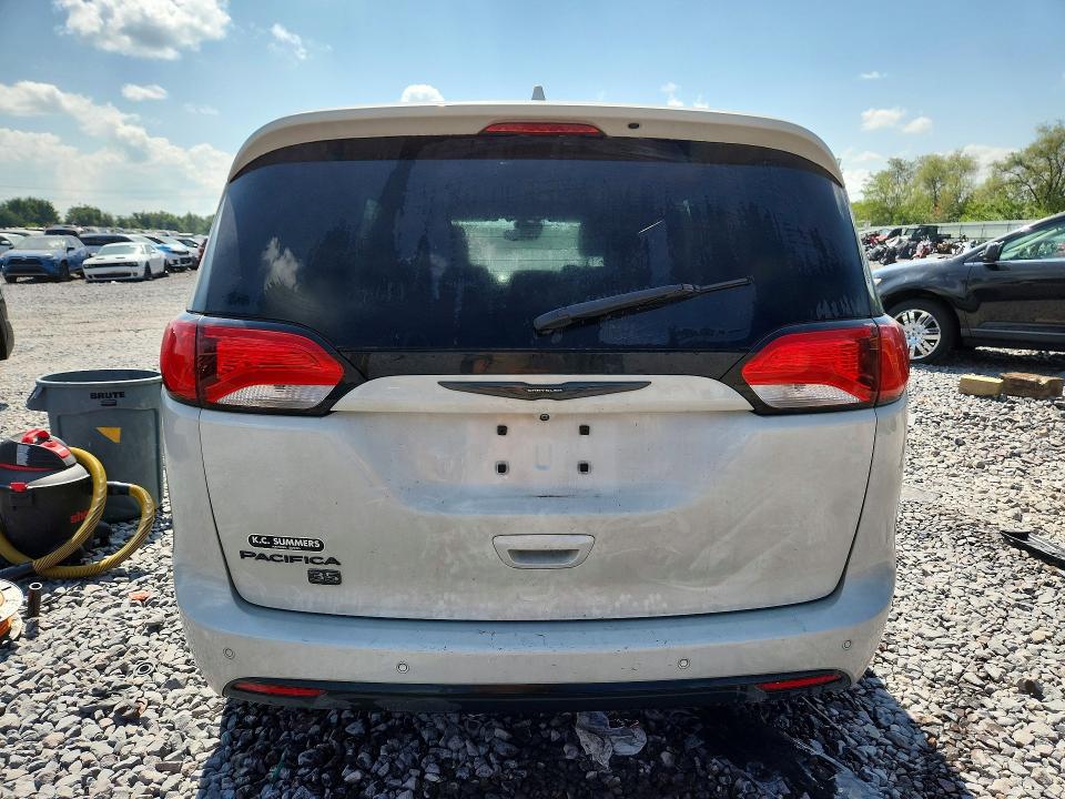 Фото 6 с аукциона – 2019 CHRYSLER PACIFICA с VIN 2C4RC1EG7KR746612