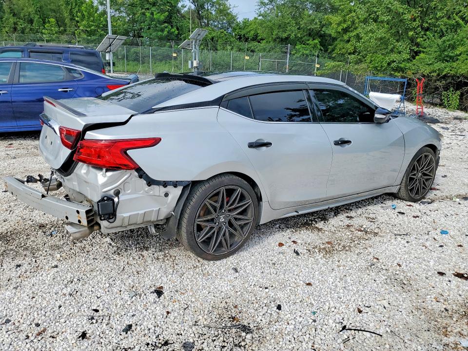 Photo 3 from auction – 2016 NISSAN MAXIMA with VIN 1N4AA6AP1GC903594