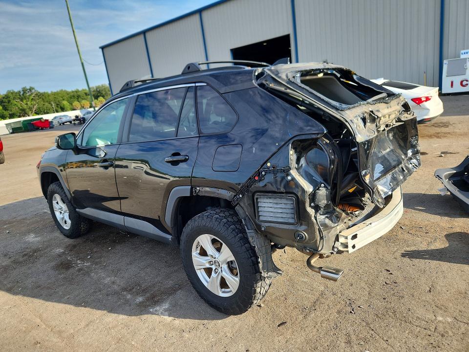 Photo 2 from auction – 2019 TOYOTA RAV4 with VIN 2T3P1RFV9KW071215