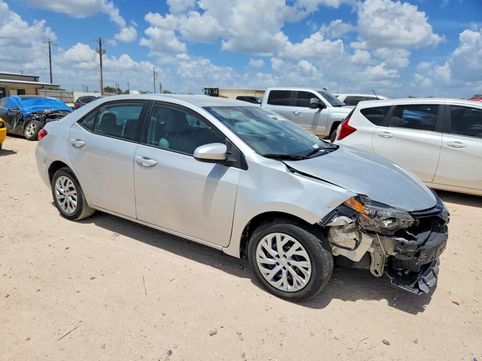 Photo 4 from auction – 2019 TOYOTA COROLLA with VIN 5YFBURHE0KP893703