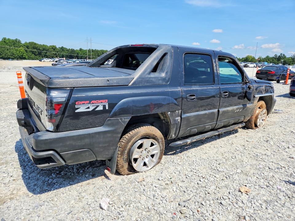 Photo 3 from auction – 2004 CHEVROLET AVALANCHE with VIN 3GNEK12T84G288002