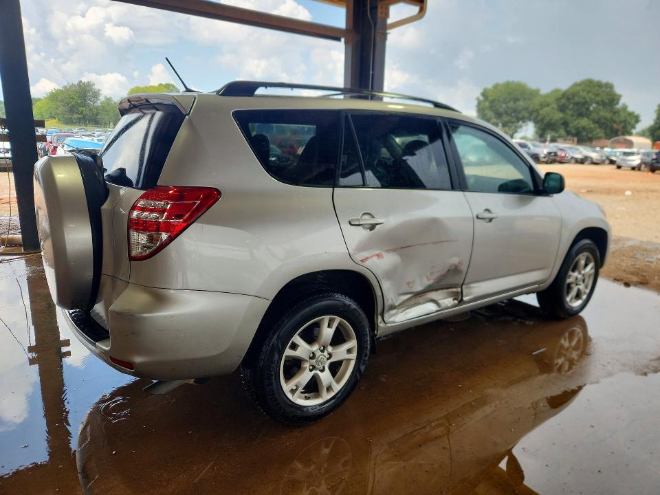 Photo 3 from auction – 2011 TOYOTA RAV4 with VIN 2T3ZF4DV5BW088254