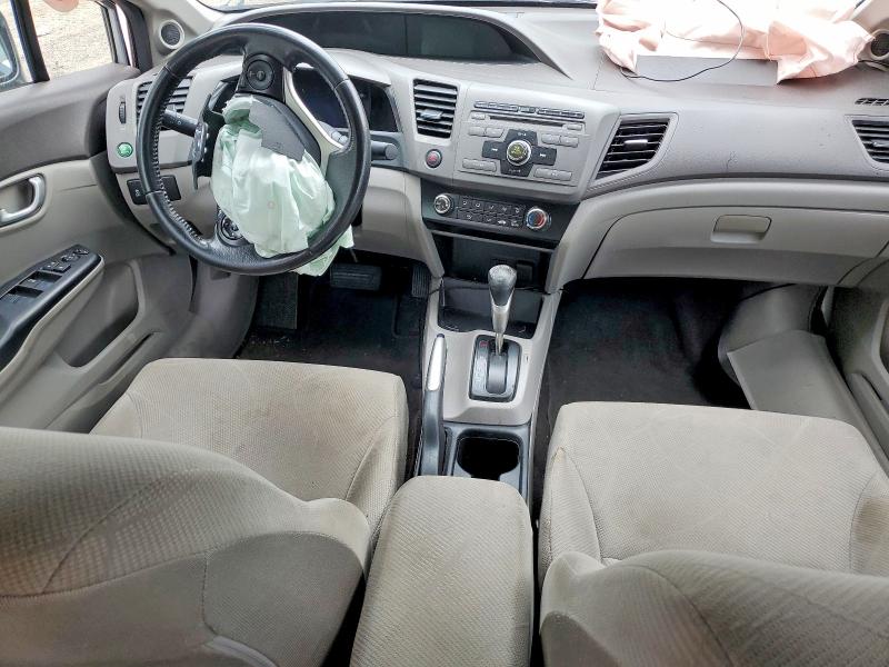 Снимка 8 от търг – 2012 HONDA CIVIC с VIN 2HGFB2F51CH058316