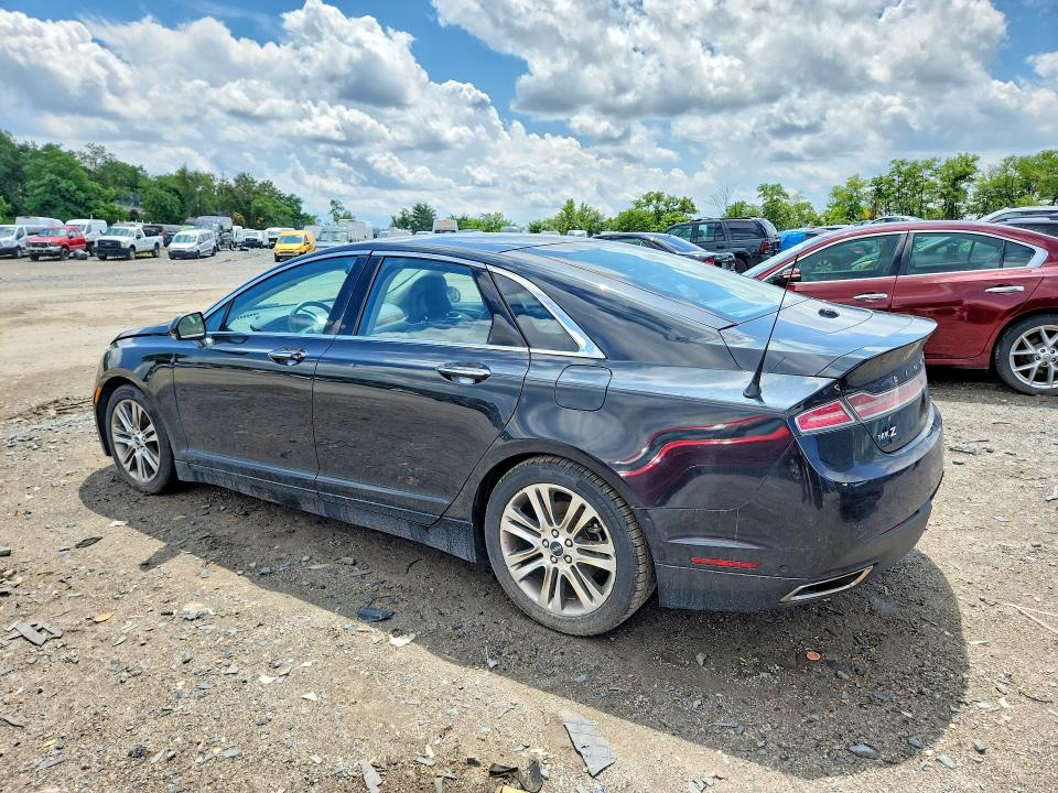 Photo 2 from auction – 2013 LINCOLN MKZ with VIN 3LN6L2LU9DR812796