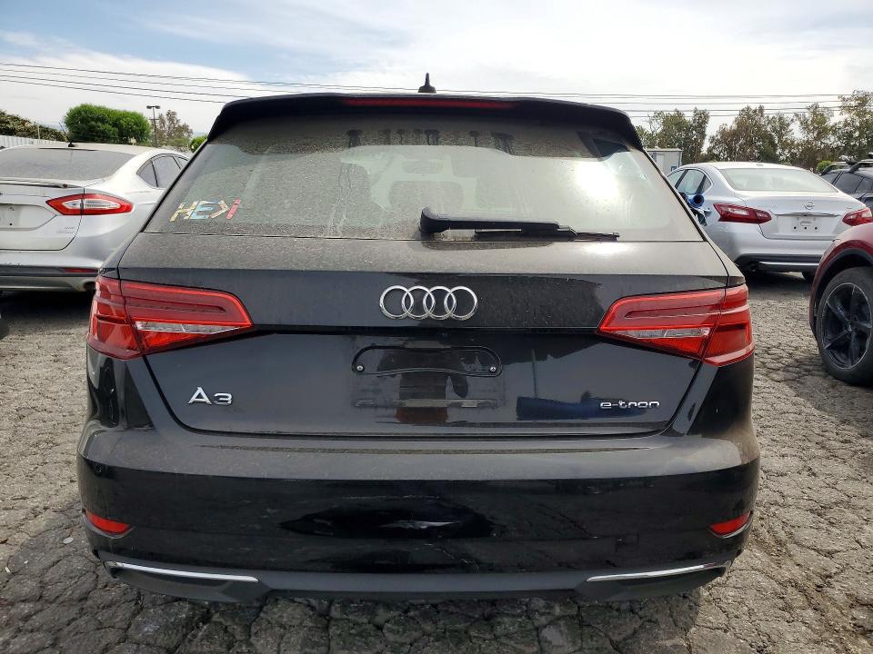 Photo 6 from auction – 2018 AUDI A3 with VIN WAUUPBFF3JA058164