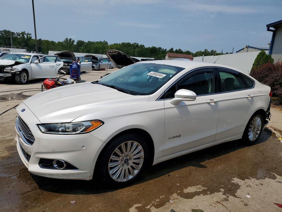 Photo 1 from auction – 2015 FORD FUSION with VIN 3FA6P0LU9FR158842