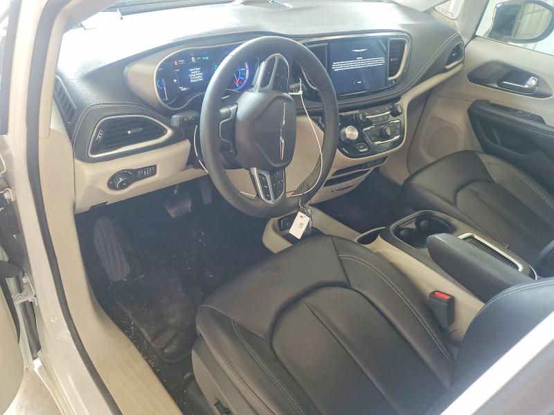 Photo 8 from auction – 2024 CHRYSLER PACIFICA with VIN 2C4RC1S72RR123803