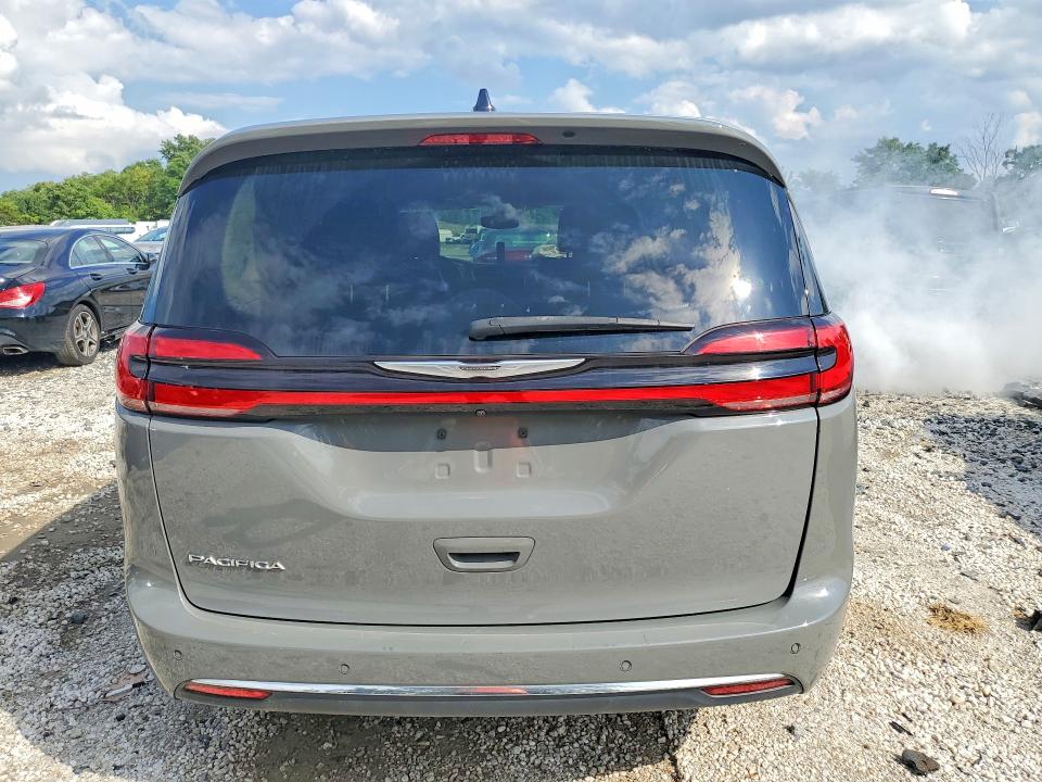 Photo 6 from auction – 2023 CHRYSLER PACIFICA with VIN 2C4RC1BG0PR552113