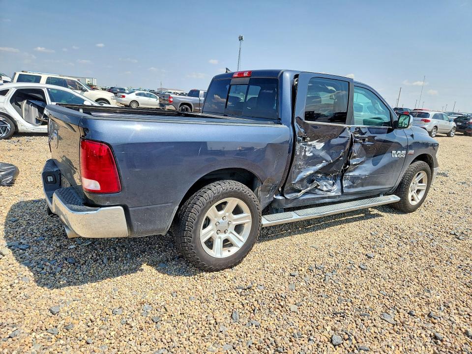 Снимка 3 от търг – 2017 RAM 1500 с VIN 1C6RR6LT4HS825522