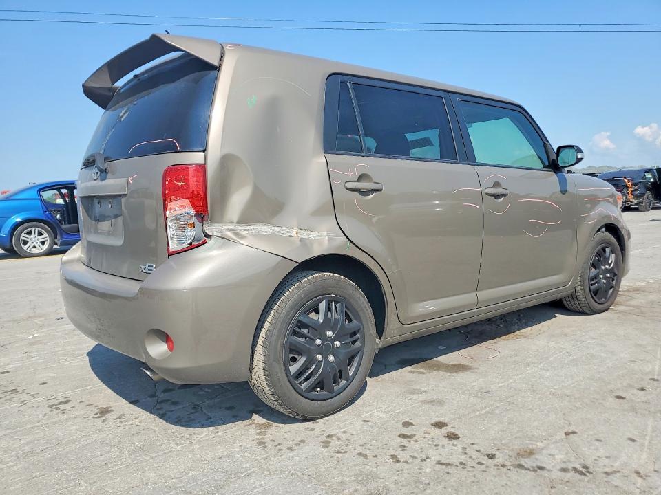 Photo 3 from auction – 2012 SCION XB with VIN JTLZE4FE9CJ016395